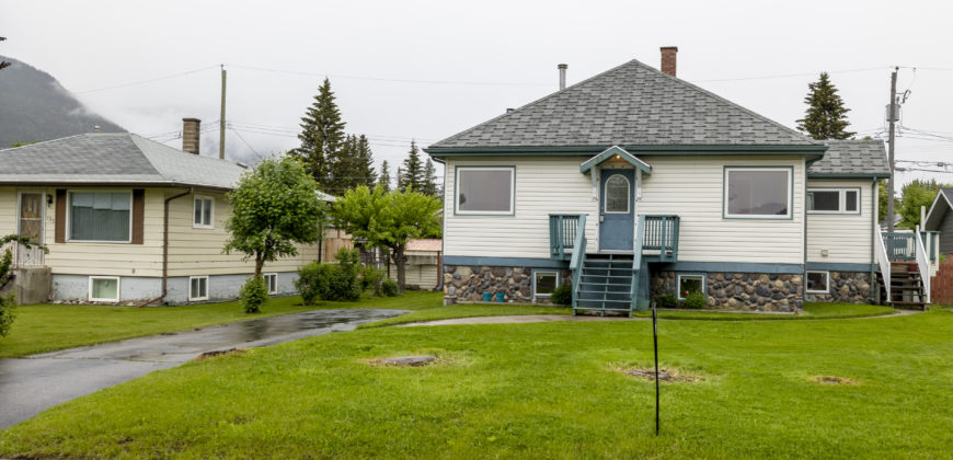 133 Spruce Avenue, Sparwood, BC V0B 2G0